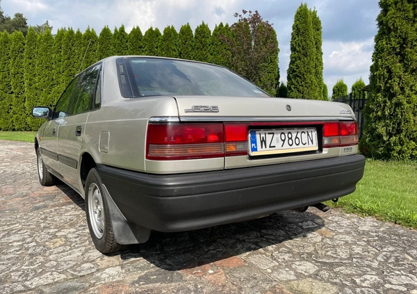 Mazda 626 cena 8900 przebieg: 273272, rok produkcji 1989 z Włocławek małe 704